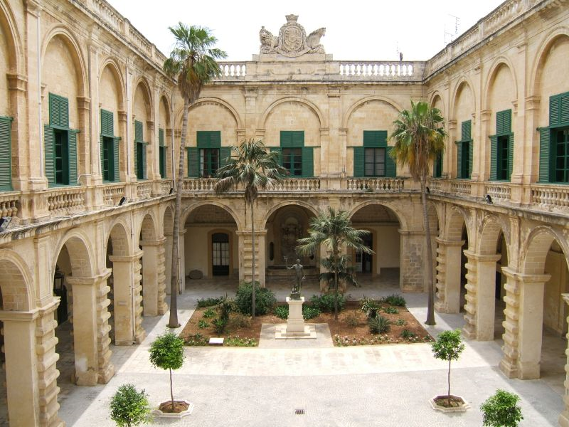 Hotel Grandmaster (Maltese: it-Palazz tal-Granmastru)