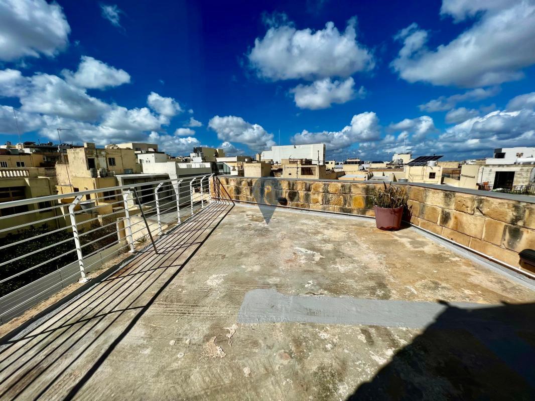 Property in Zejtun - Image 9