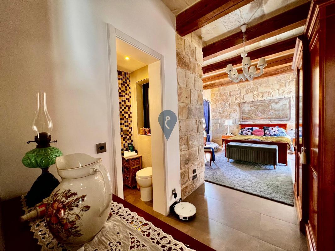 Property in Zejtun - Image 17