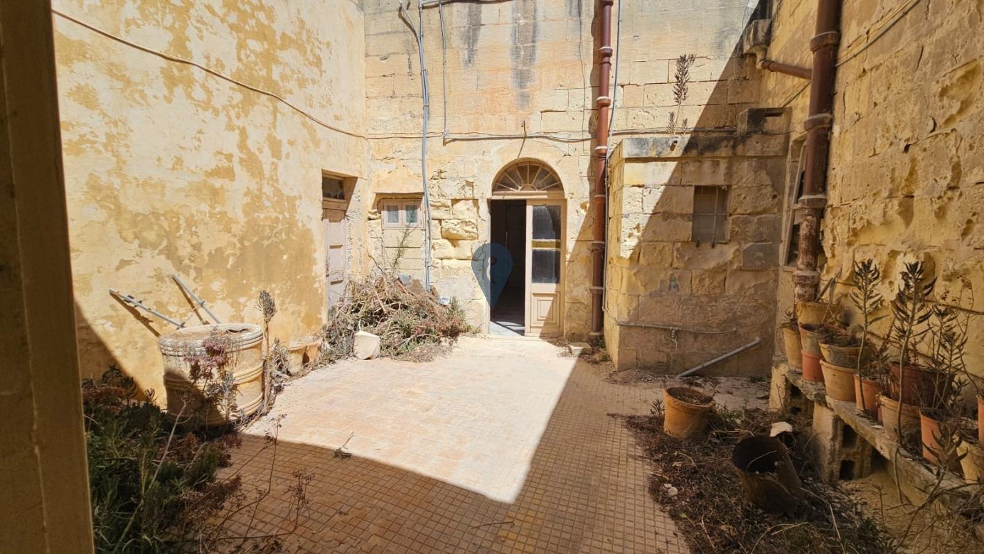 Townhouses in Lija - REF 82781