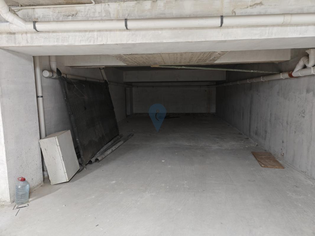 Garage/Parking Space in Gzira - REF 82993