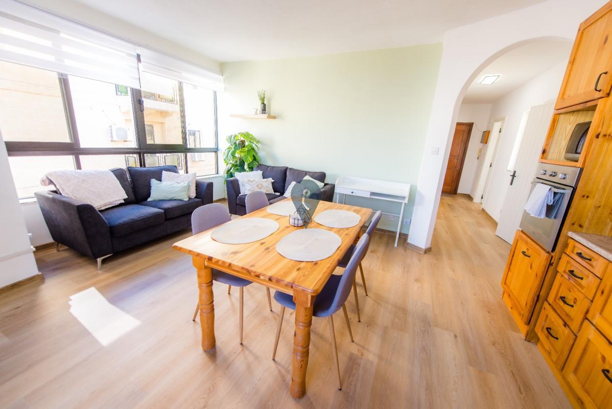 Apartment in Ta' Xbiex - REF 83078