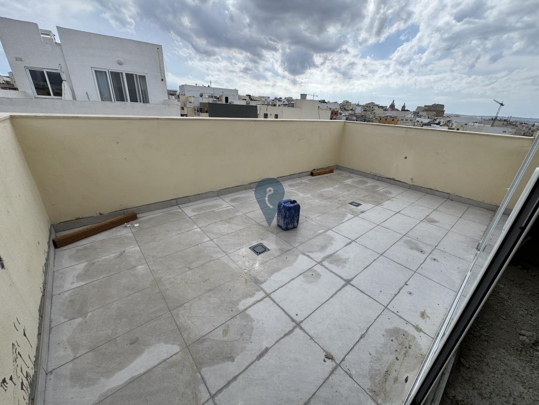 penthouse in Fgura - REF 83951