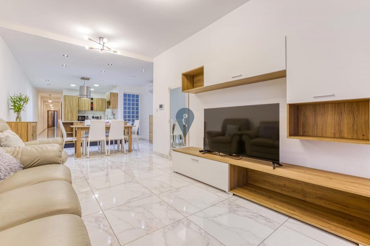 Apartment in St. Julians - REF 84109