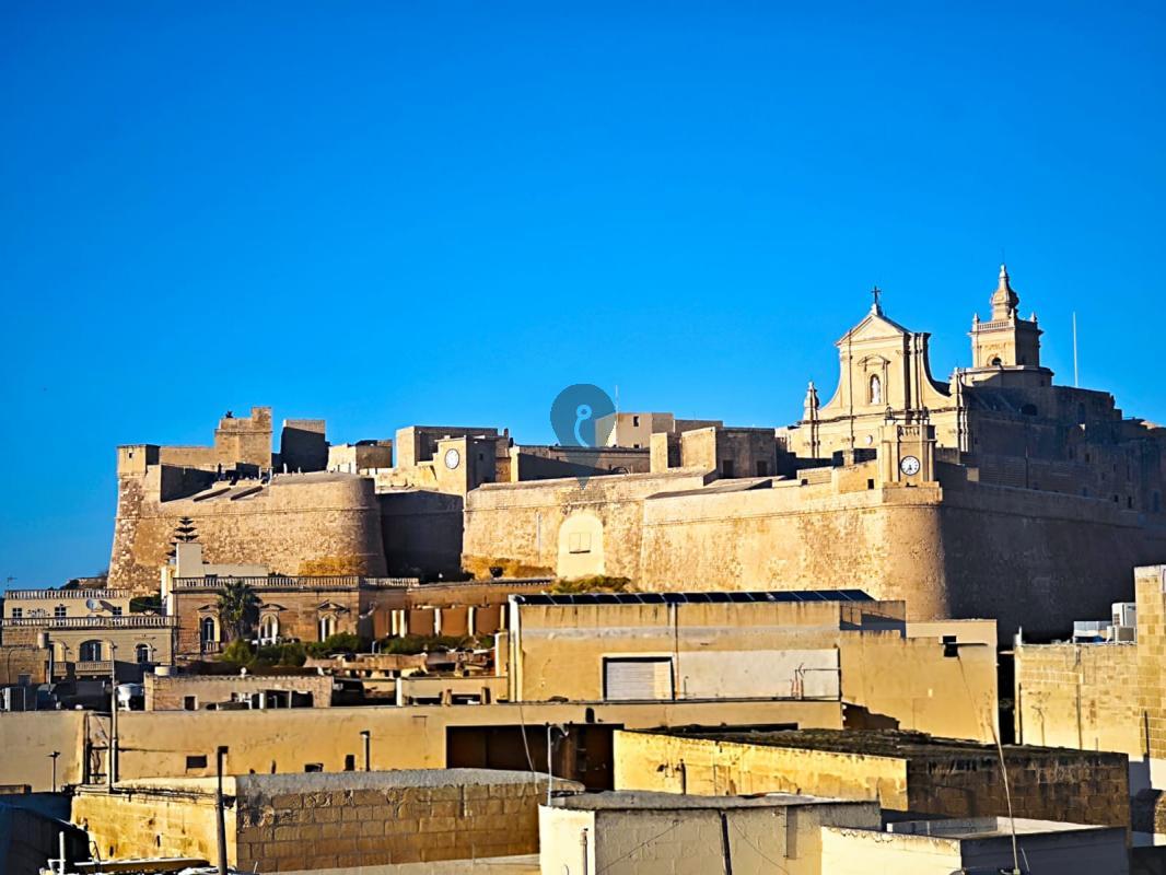 Townhouses in Gozo - Rabat (Victoria) - REF 84253