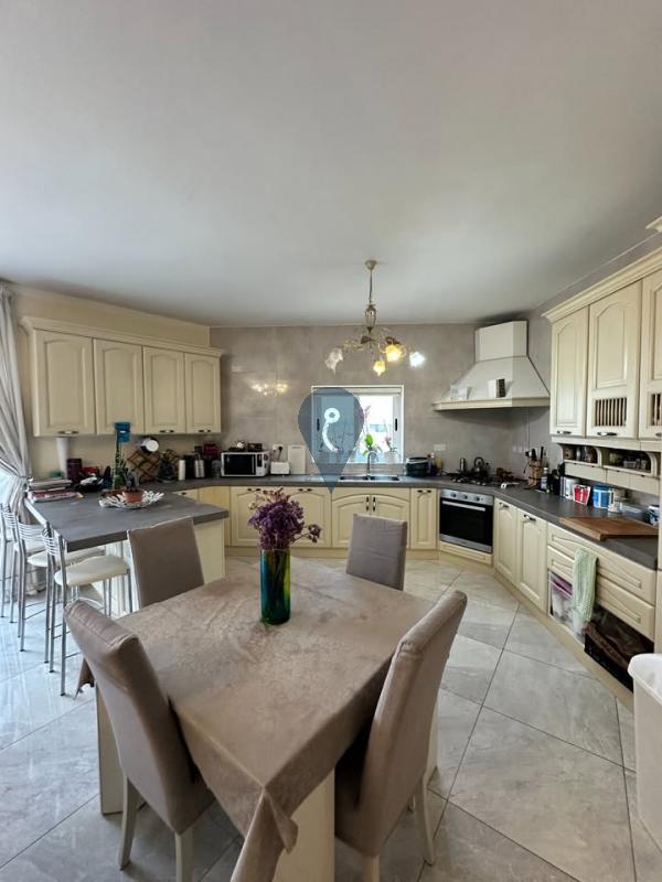 Apartment in Santa Venera - REF 84473