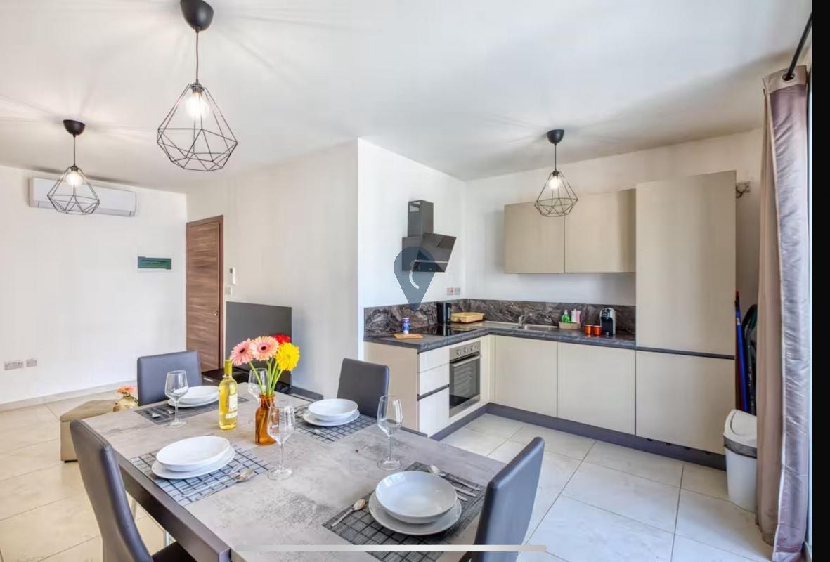 Apartment in Gzira - REF 84524