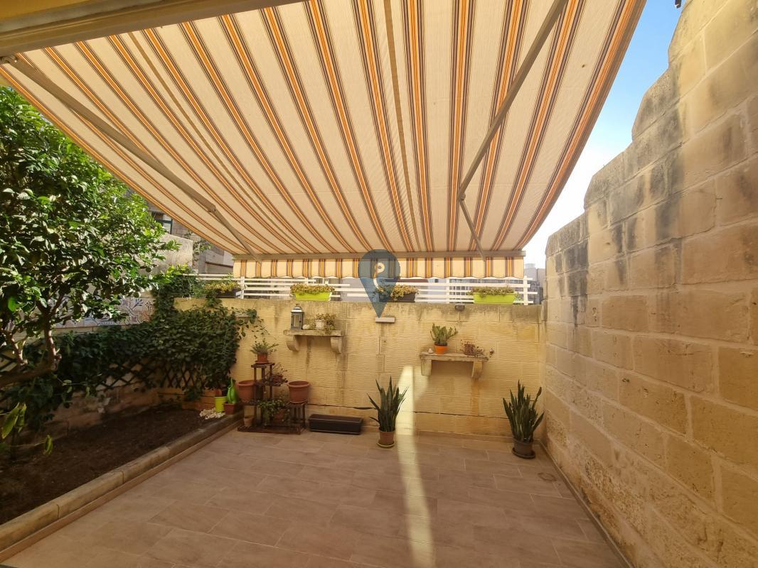 Townhouses in Sliema - REF 84882