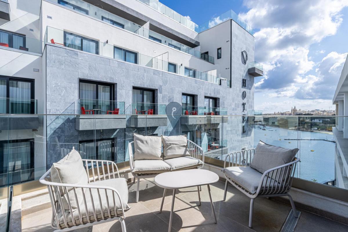 Apartment in Gzira - REF 85365