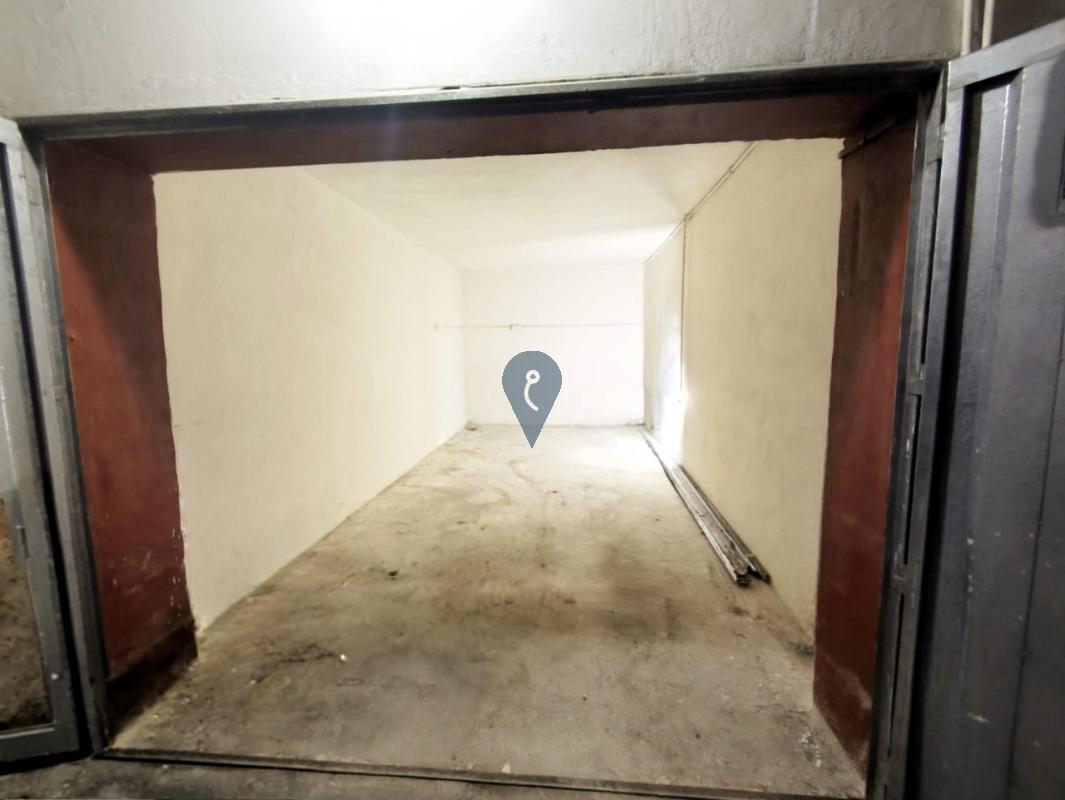 Garage/Parking Space in Paola - REF 85405