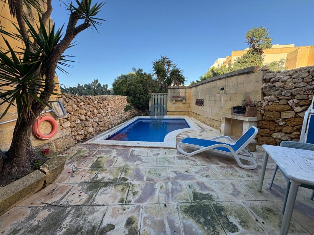 Farmhouses in Gozo - Xaghra - REF 85524