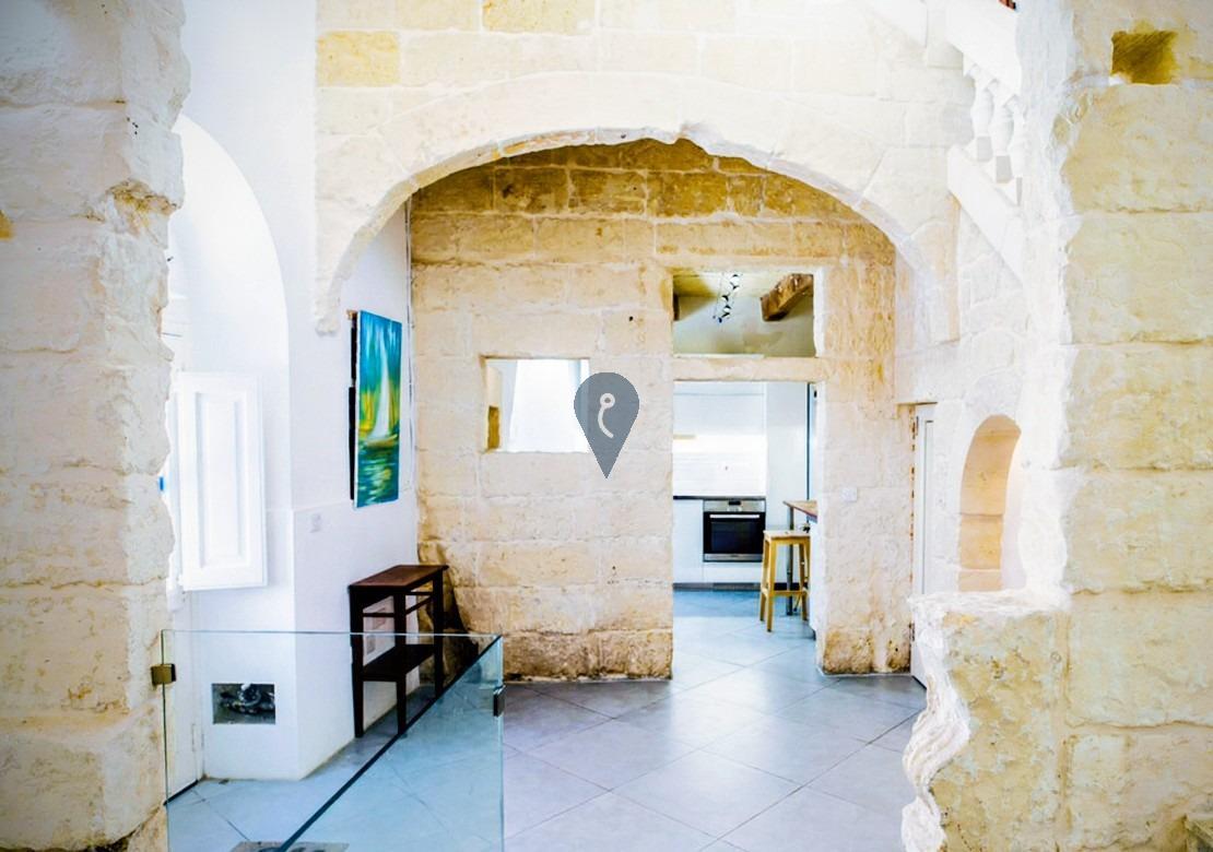 Townhouses in Zebbug - REF 86025