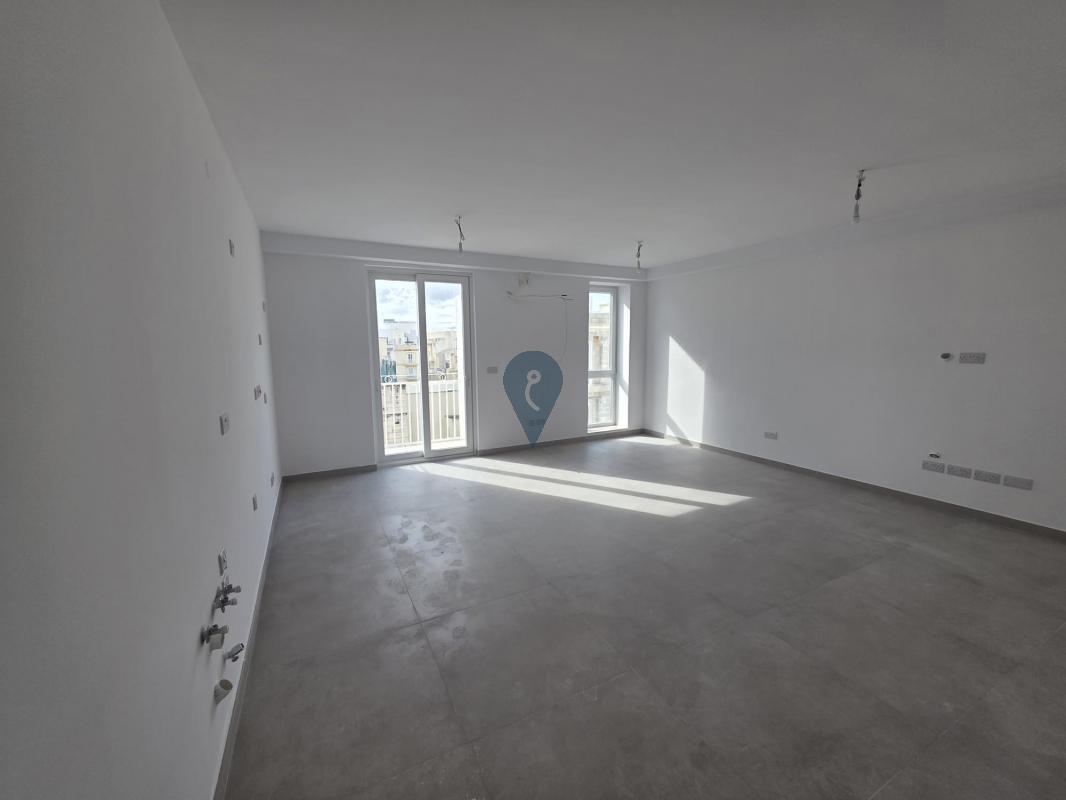 Apartment in Gzira - REF 86459