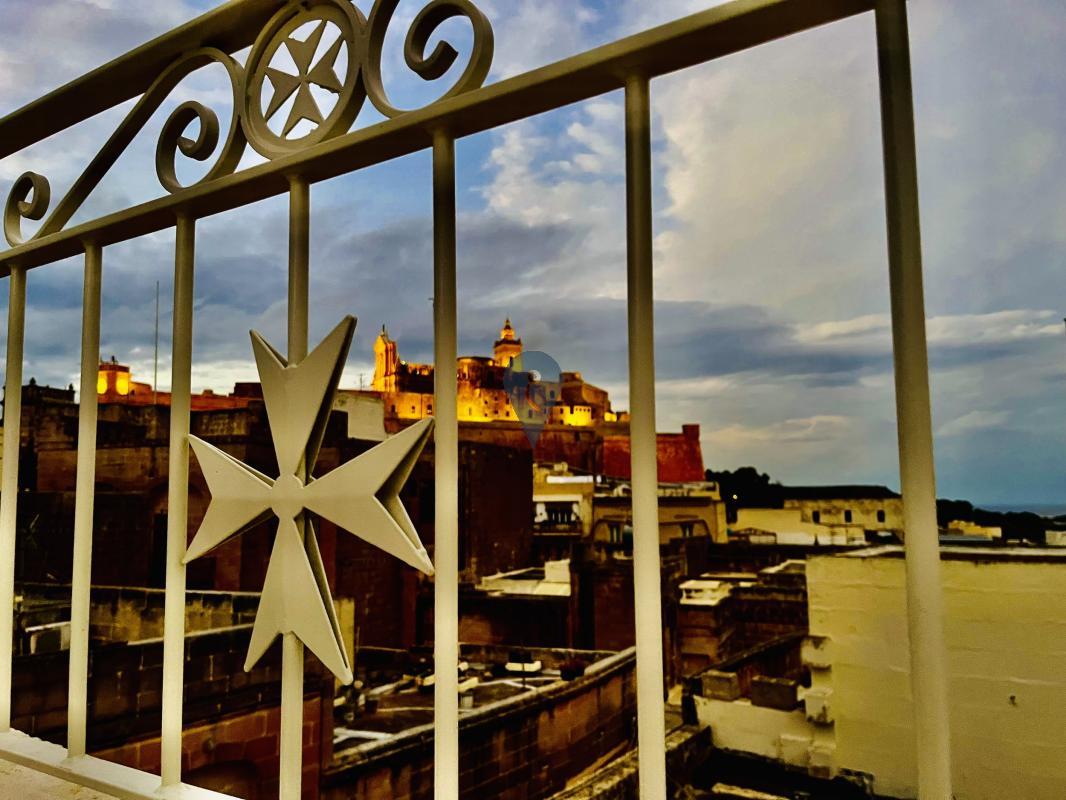 Townhouses in Gozo - Rabat (Victoria) - REF 86595