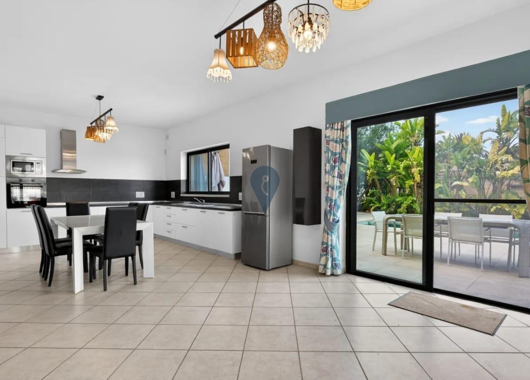 Property in Mellieha - Image 6