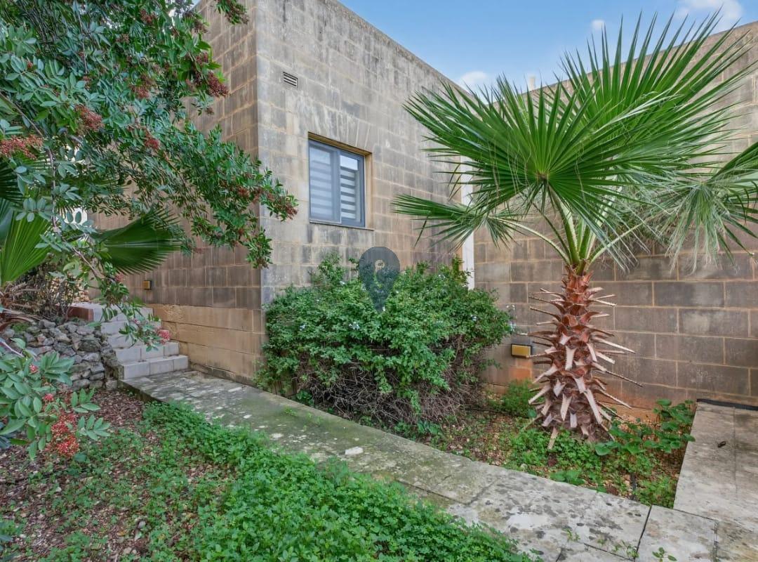 Property in Mellieha - Image 15