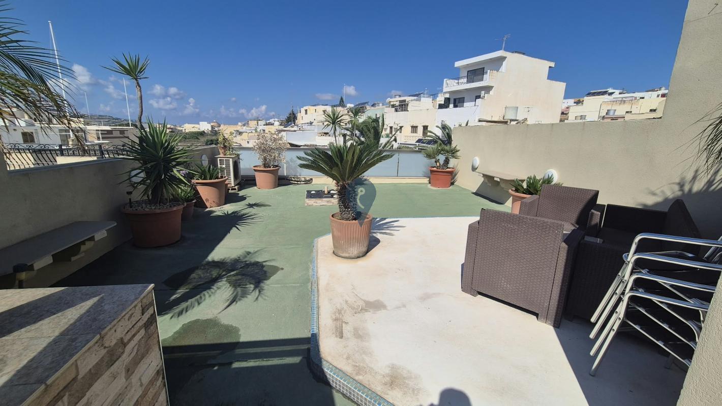 Proprjetà f' Naxxar