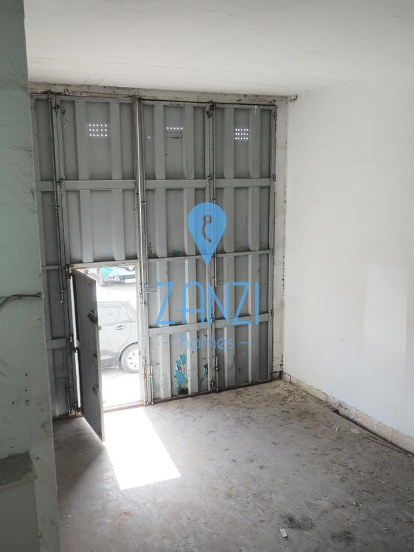 Factories / Warehouses in Qormi - REF 28477