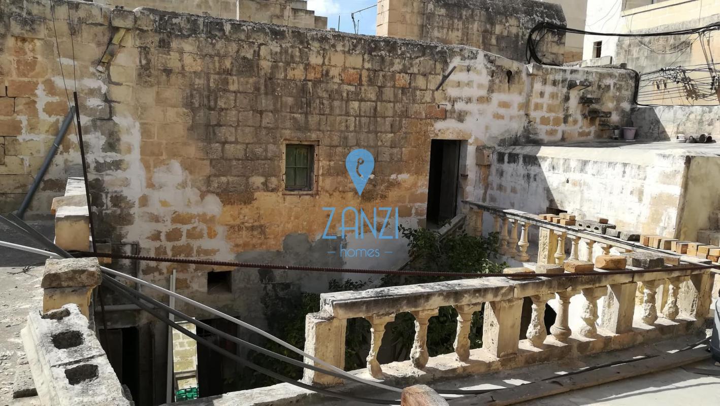 House of Character in Qormi - REF 29866