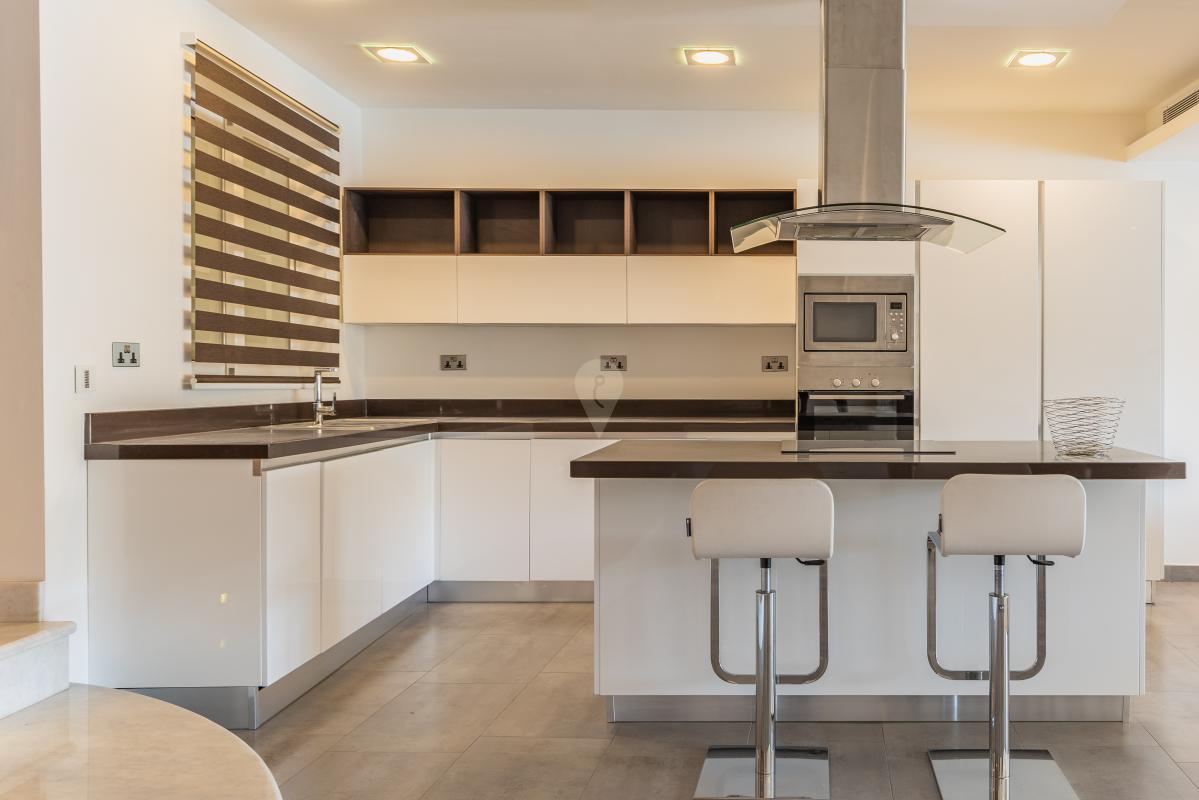 Property in Ta' Xbiex - Image 8