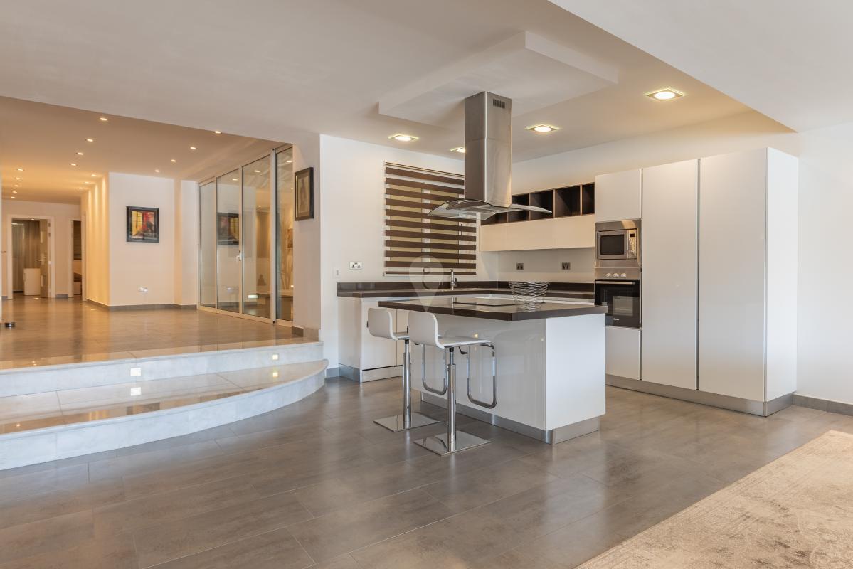 Property in Ta' Xbiex - Image 9