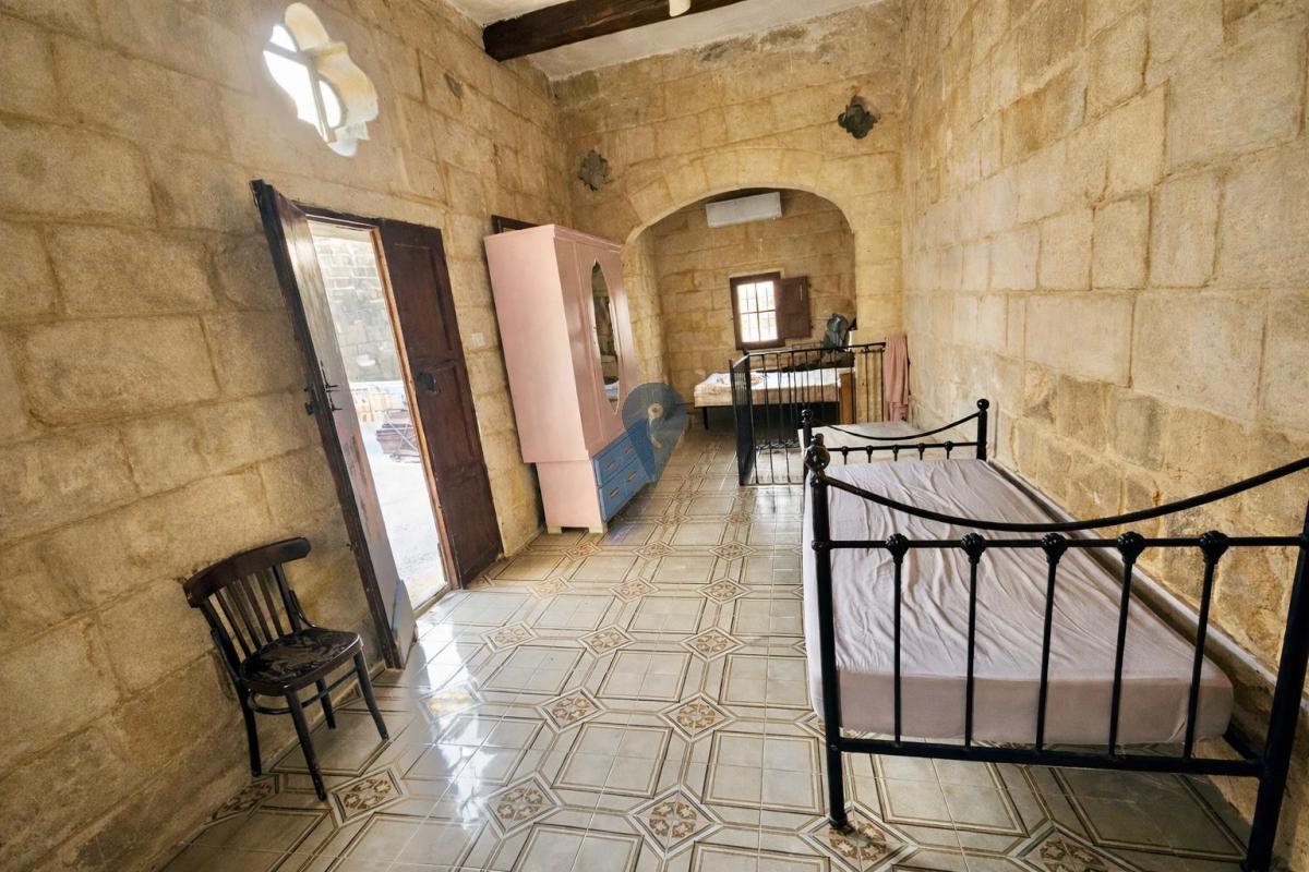 Property in Zejtun - Image 3