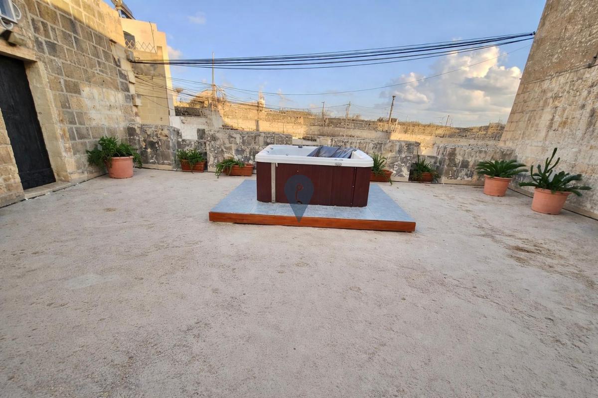 Property in Zejtun - Image 6