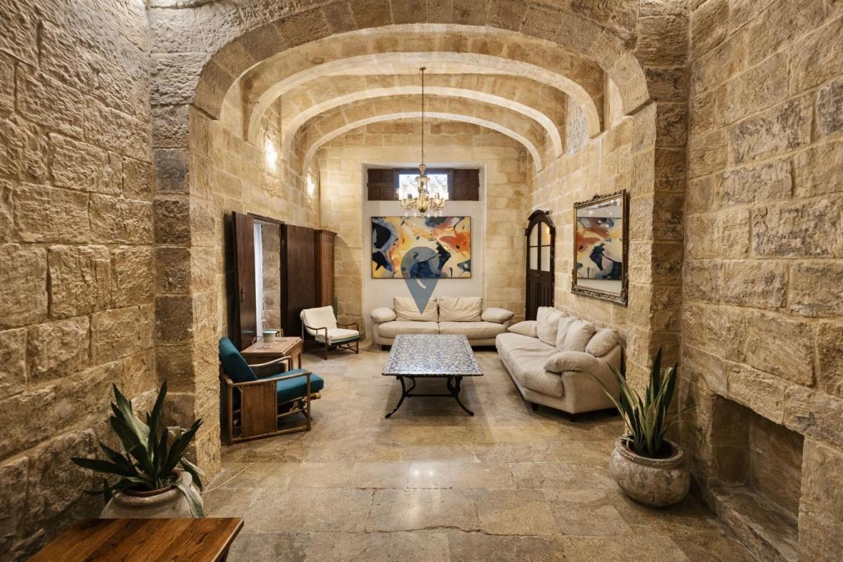 Property in Zejtun - Image 15