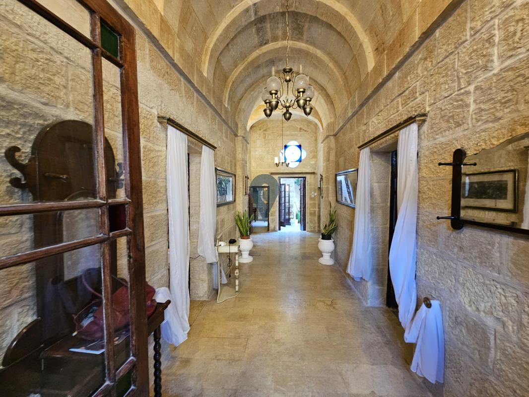 Palace/Castle/Manor in Zejtun - REF 4272