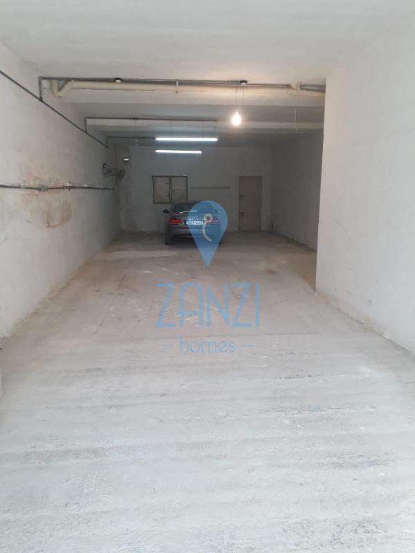 Garages / Garage Space in Tarxien - REF 45200