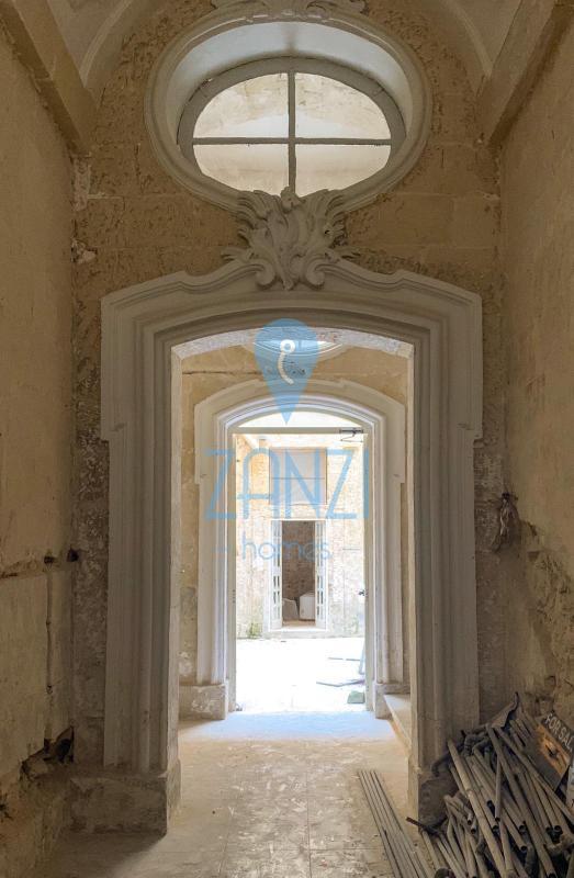 Palace/Castle/Manor in Valletta - REF 45820