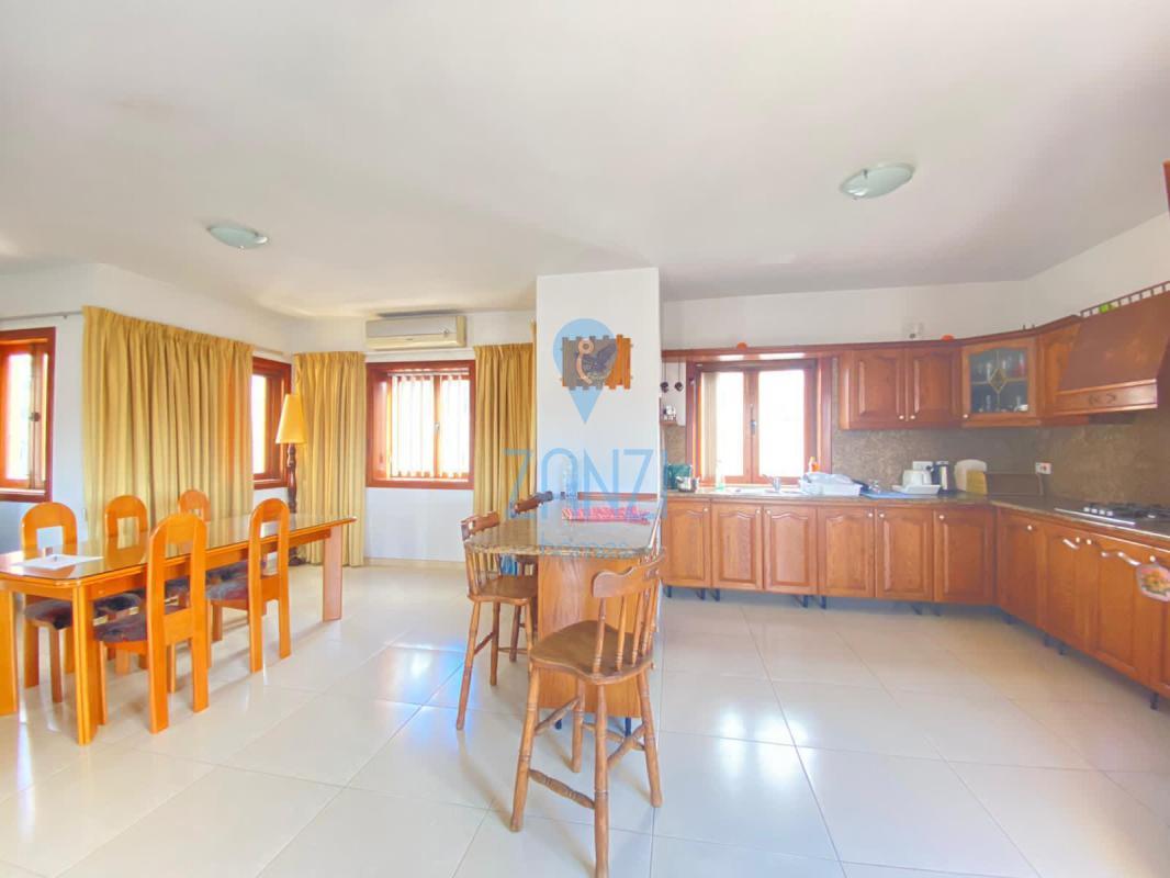 Corner Apartment in Kalkara - REF 47477