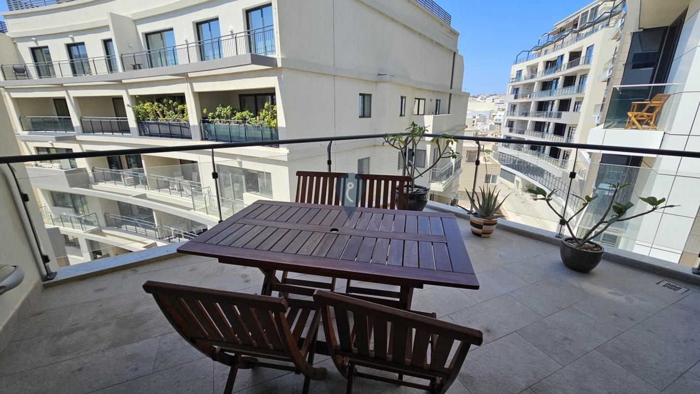 Property in St. Julians - Image 6