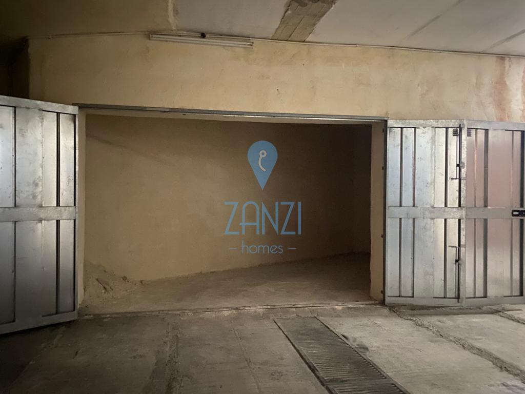 Garage/Parking Space in Bugibba - REF 54587