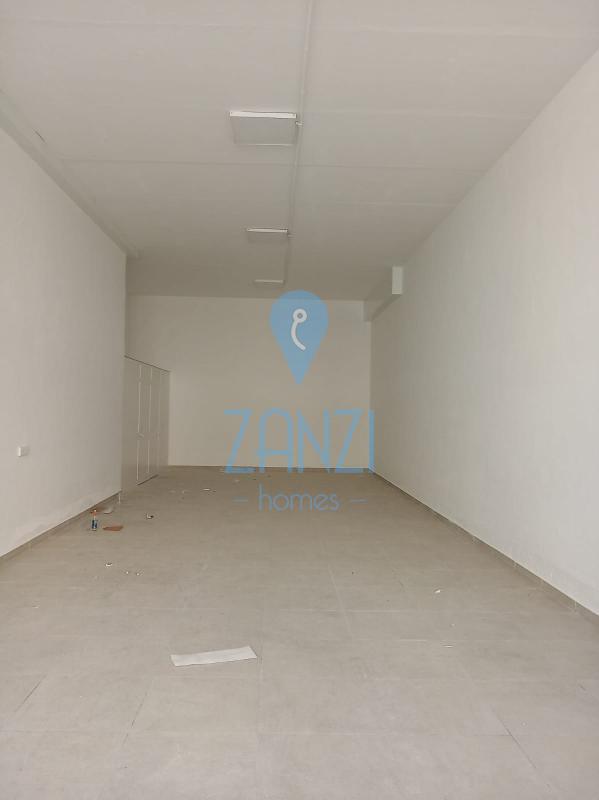 Retail / Shops / Clinics in Siggiewi - REF 55802