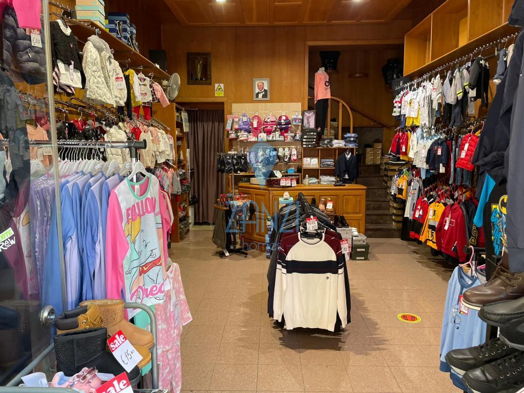 Retail / Shops / Clinics in Valletta - REF 58522
