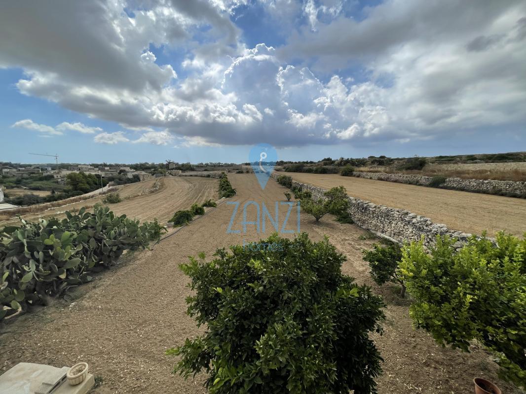 Farmhouses in Zebbug - REF 61428
