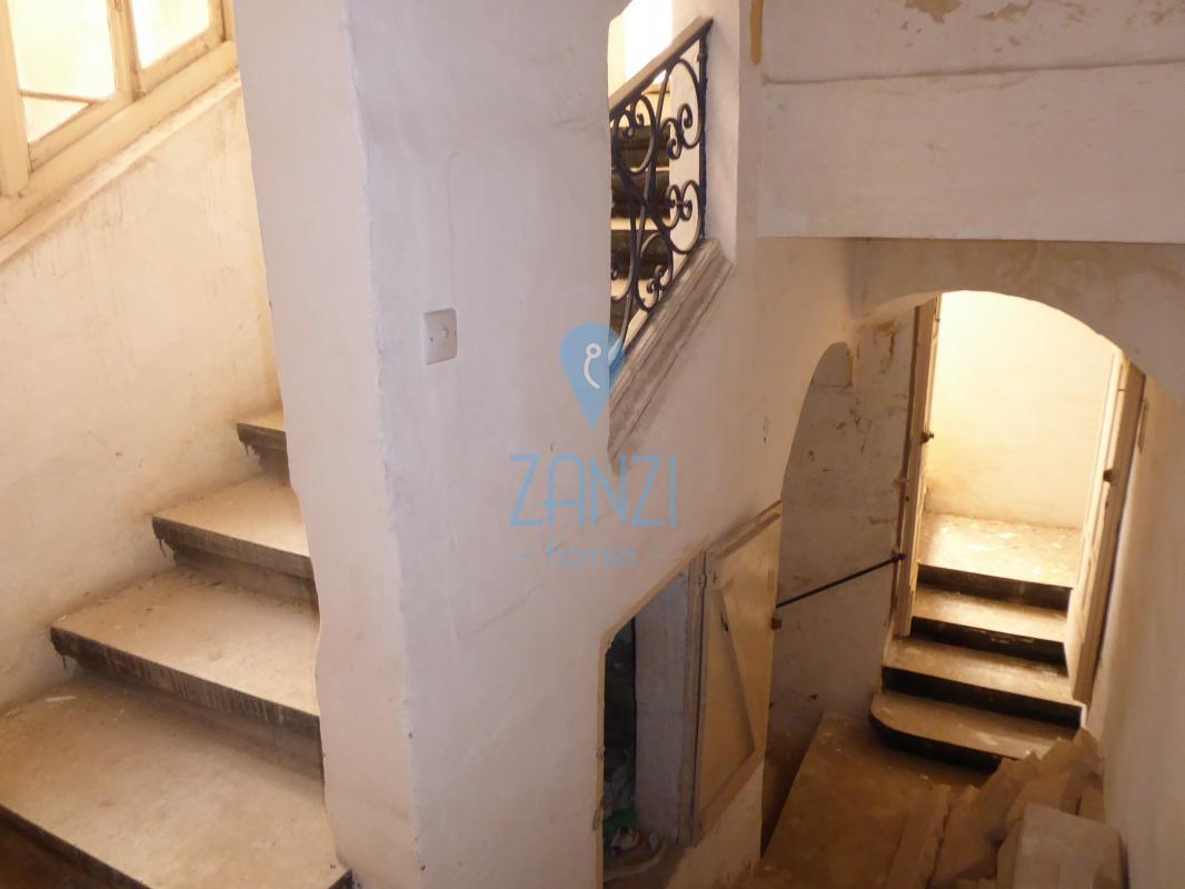 Palace/Castle/Manor in Isla - REF 61450