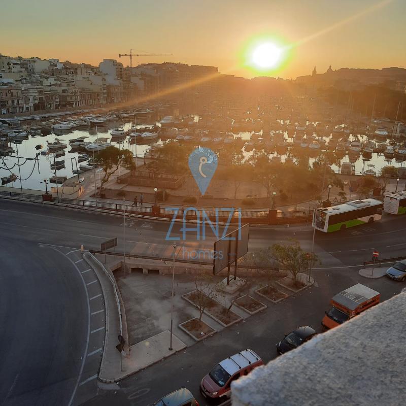 Airspace in Ta' Xbiex - REF 61500