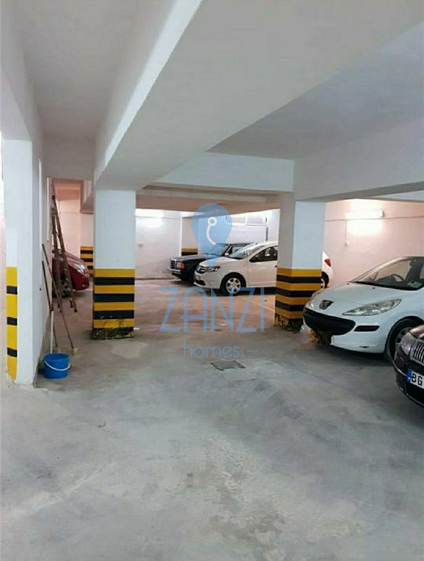 Garages / Garage Space in Sliema - REF 62967