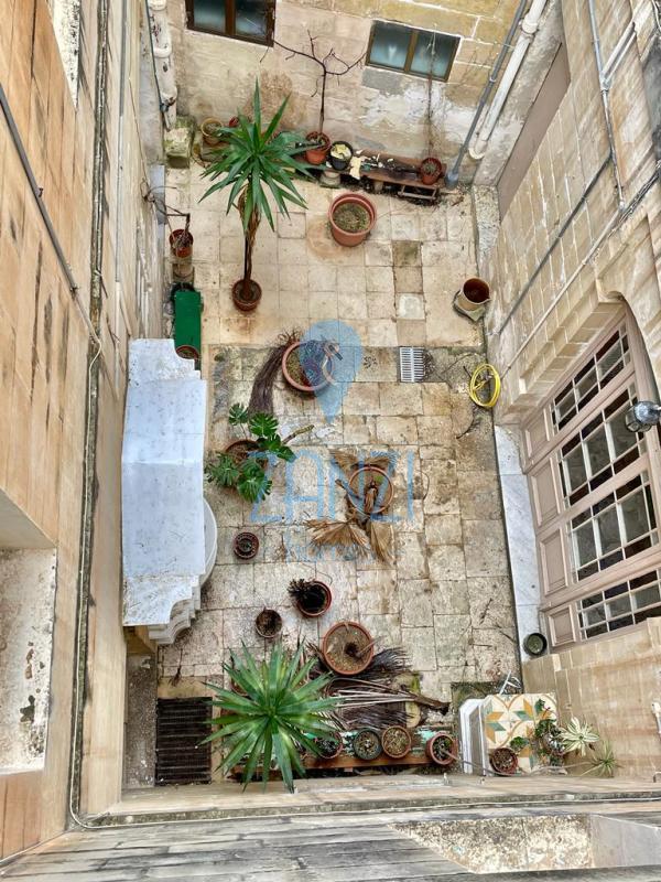 Townhouses in Qormi - REF 65333