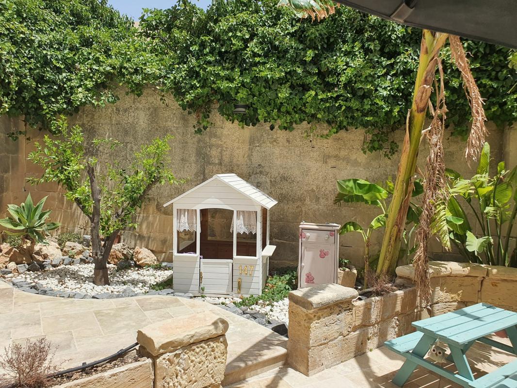 Property in Siggiewi - Image 5