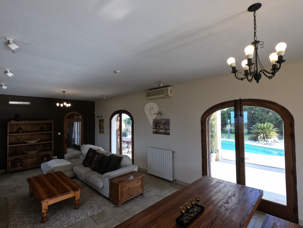 Property in Siggiewi - Image 11