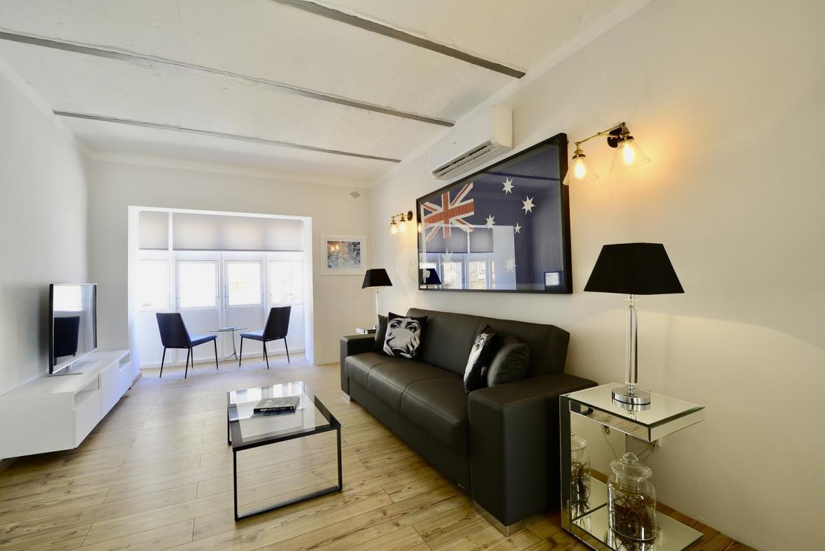 Property in Valletta - Image 2