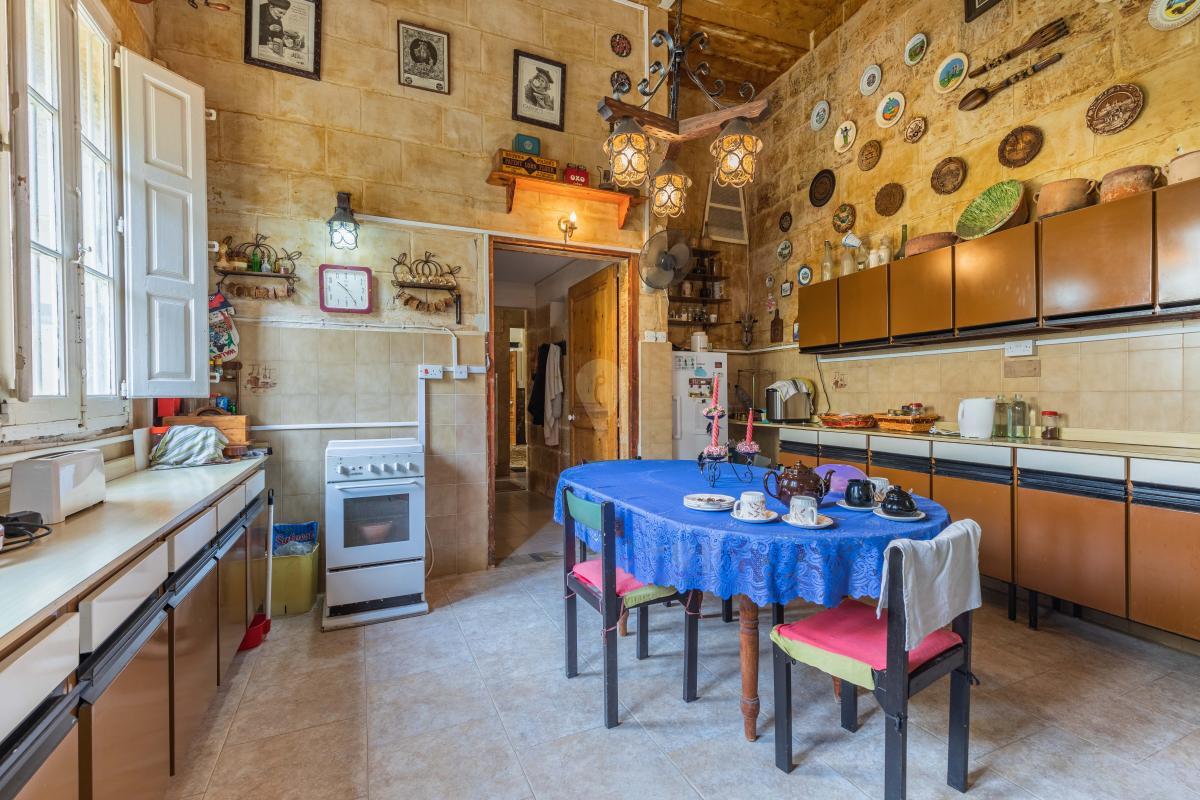 Property in Lija - Image 3