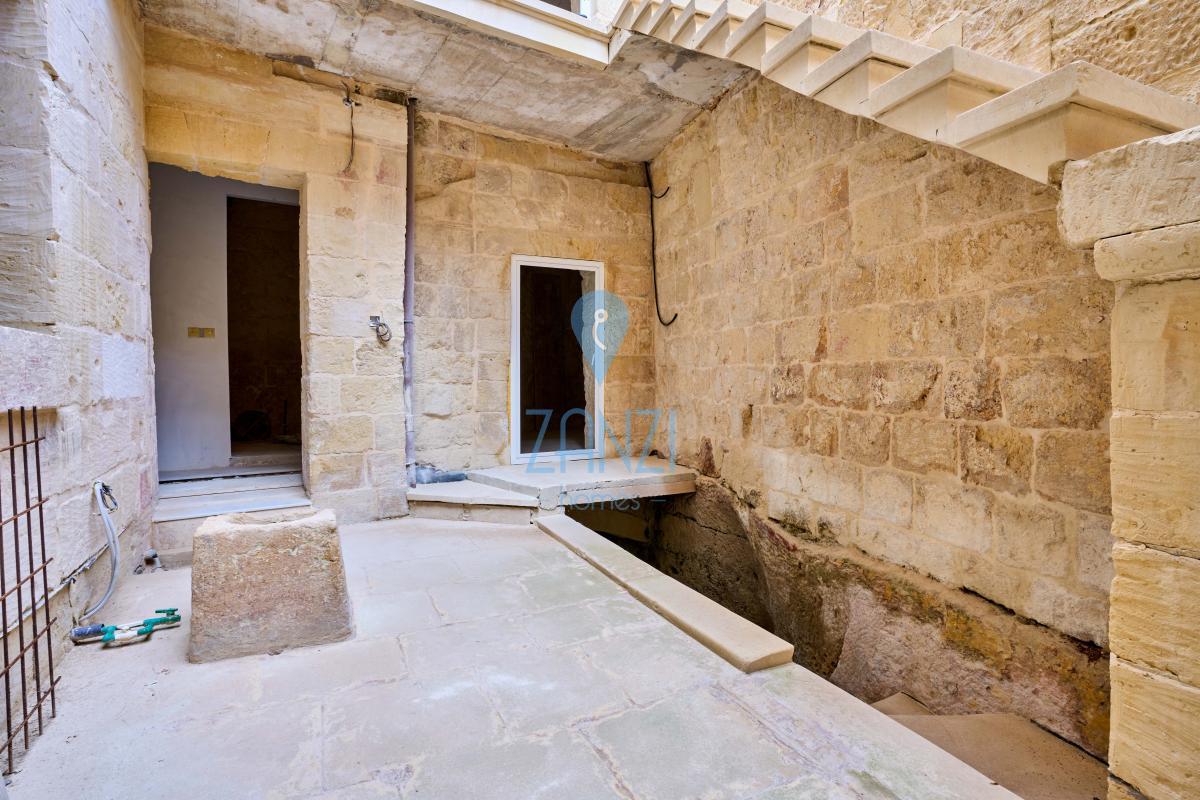 House of Character in Zejtun - REF 66224