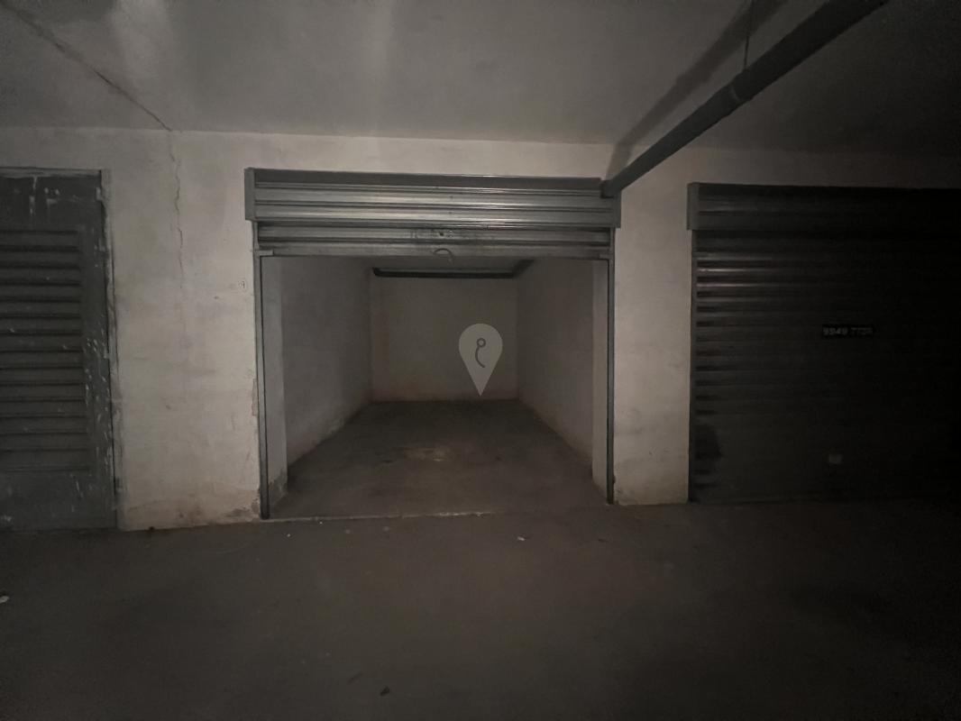 Garage/Parking Space in St. Julians - REF 67312