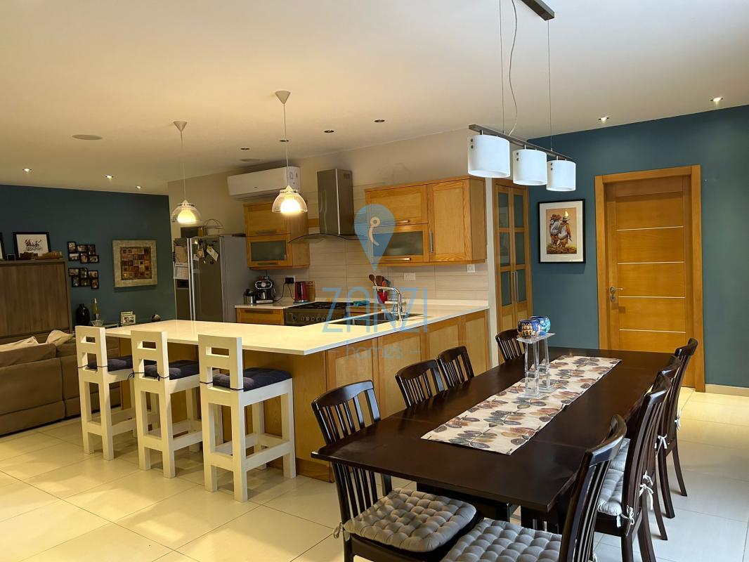 Corner Penthouse in Zabbar REF 67954