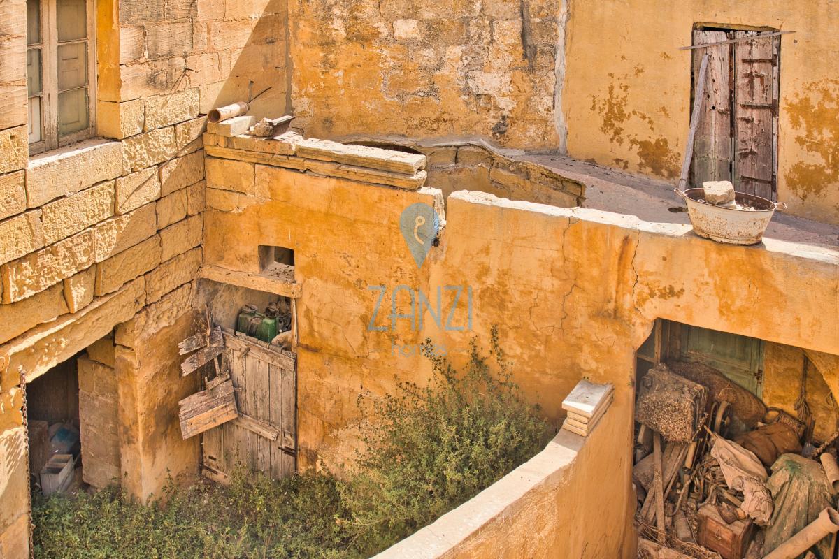 Terraced Houses in Gozo - Rabat (Victoria) - REF 69451