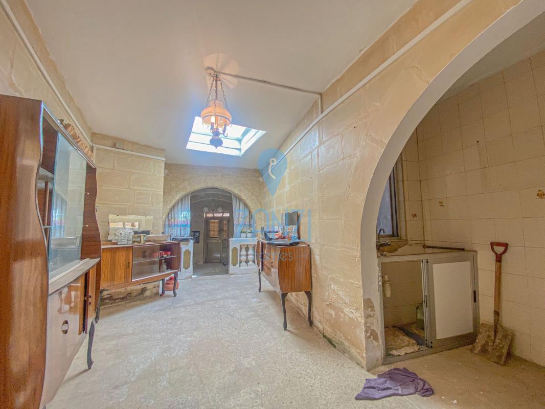 House of Character in Qormi - REF 69502